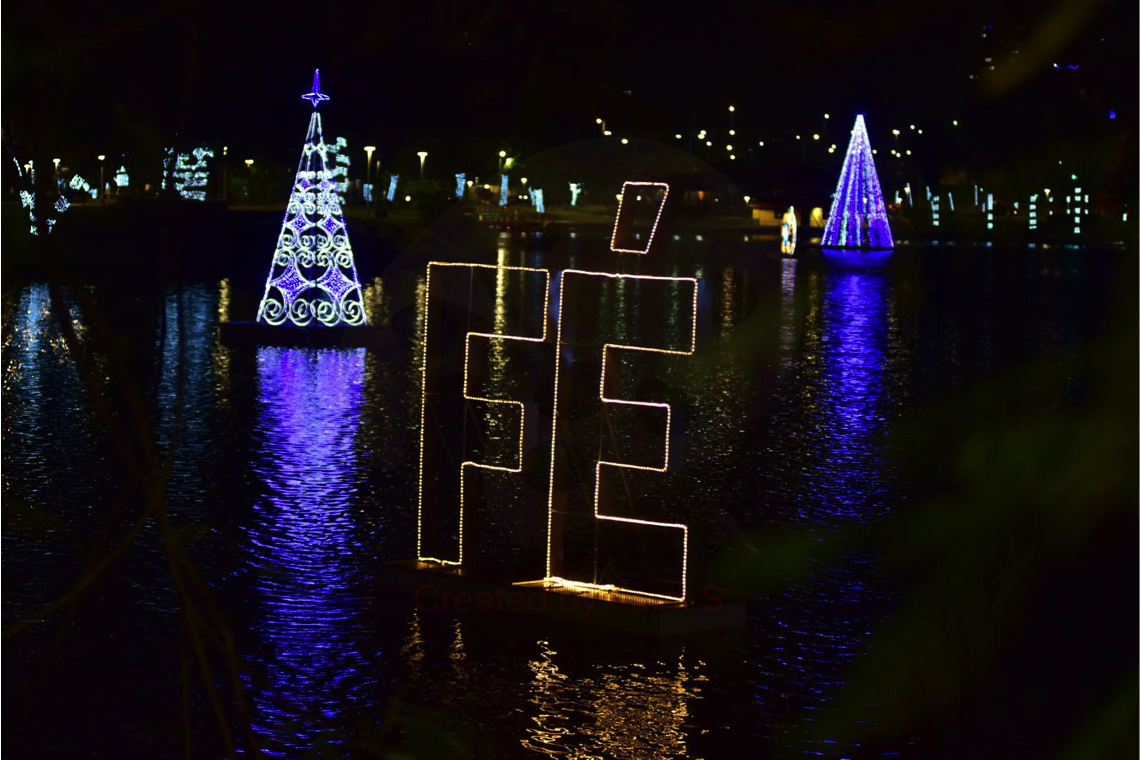 Iluminação natalina começa a ser desmontada em Salvador