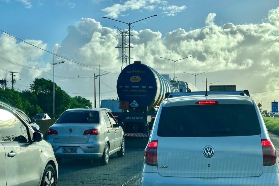São João: Trânsito intenso na saída de Salvador pela BR-324 nesta quinta-feira