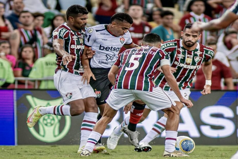 Vitória vence Fluminense e sai da zona de rebaixamento