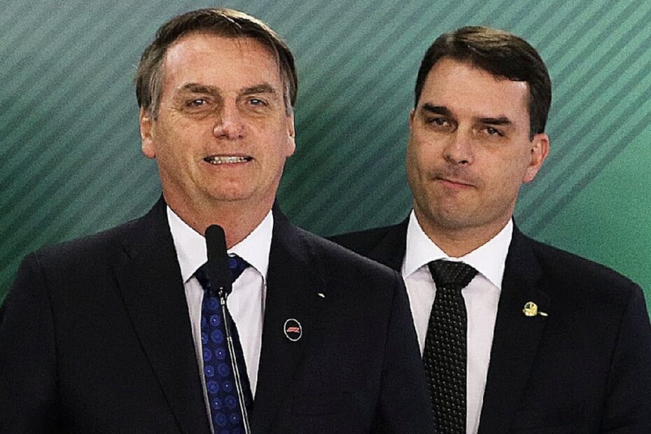 Flávio Bolsonaro minimiza áudio de reunião de Bolsonaro e Ramagem