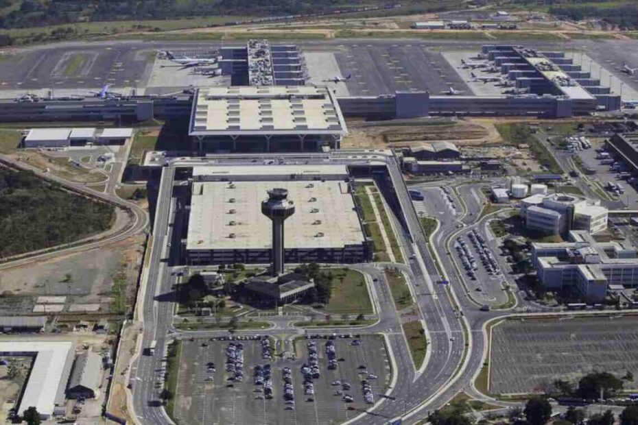 Pouso de emergência fecha pista do Aeroporto de Viracopos