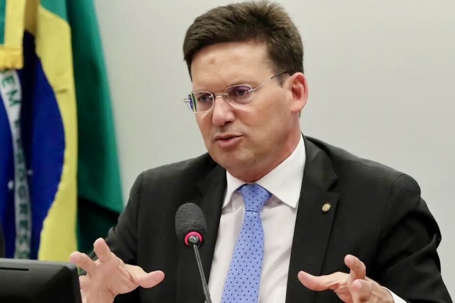 Roma diz que Moraes ‘investigava, acusava e julgava’ para incriminar aliados do ex-presidente Bolsonaro