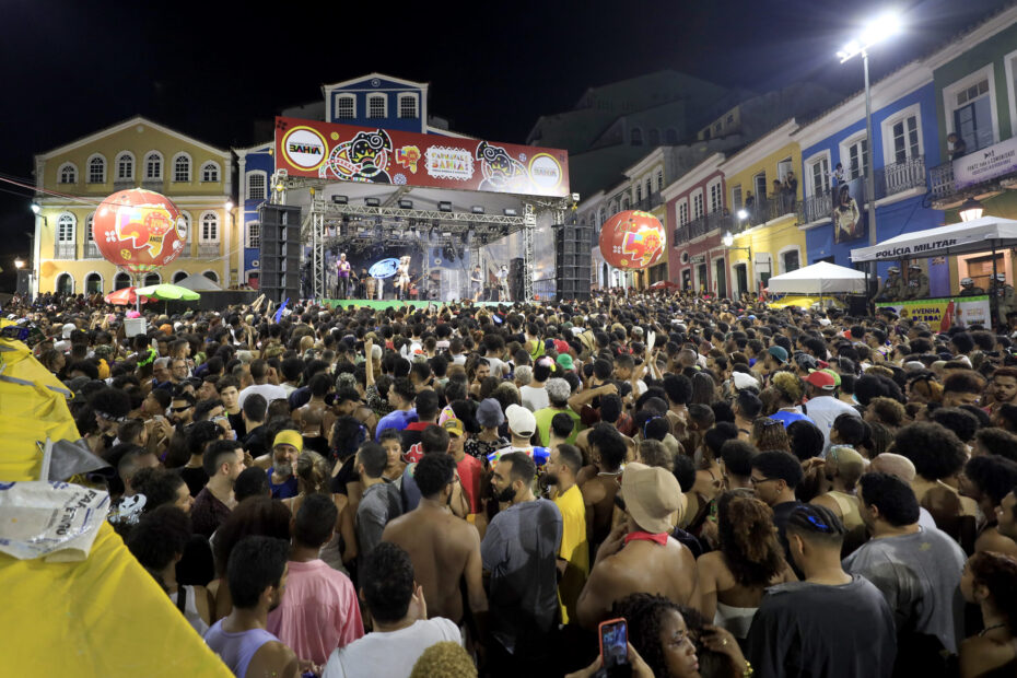 Governo da Bahia lança edital para artistas e bandas no Carnaval do Pelô 2025 - 