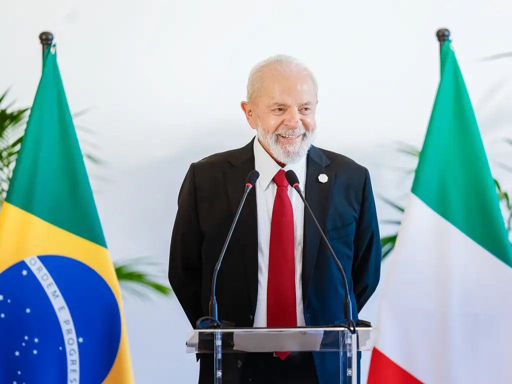 Em pesquisa de aprovação, governo Lula tem pior marca desde 2023 - 