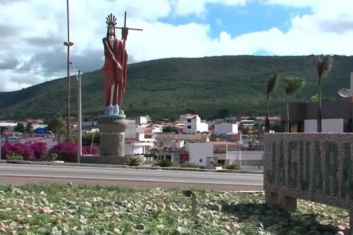 Acidente de carro em mina deixa dois operários gravemente feridos na Bahia - 