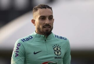 Dorival convoca Alex Telles para a seleção após lesão de Guilherme Arana - 