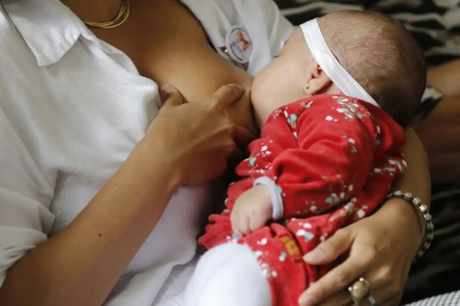 Estudo alerta para presença de chumbo no leite materno e risco de atraso no desenvolvimento de bebês - 