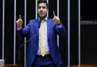 André Fernandes cresce na sondagem em Fortaleza, diz Datafolha - 