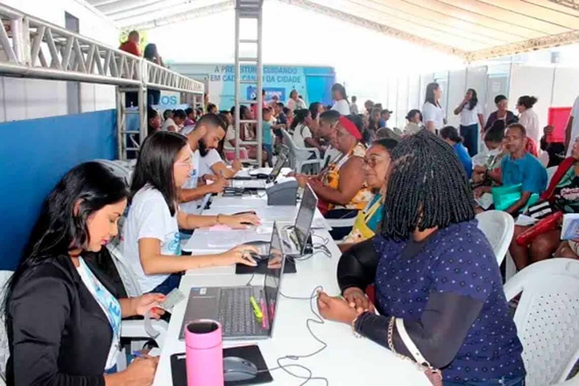 Programa Saúde nos Bairros oferece atendimentos em Pau da Lima - 