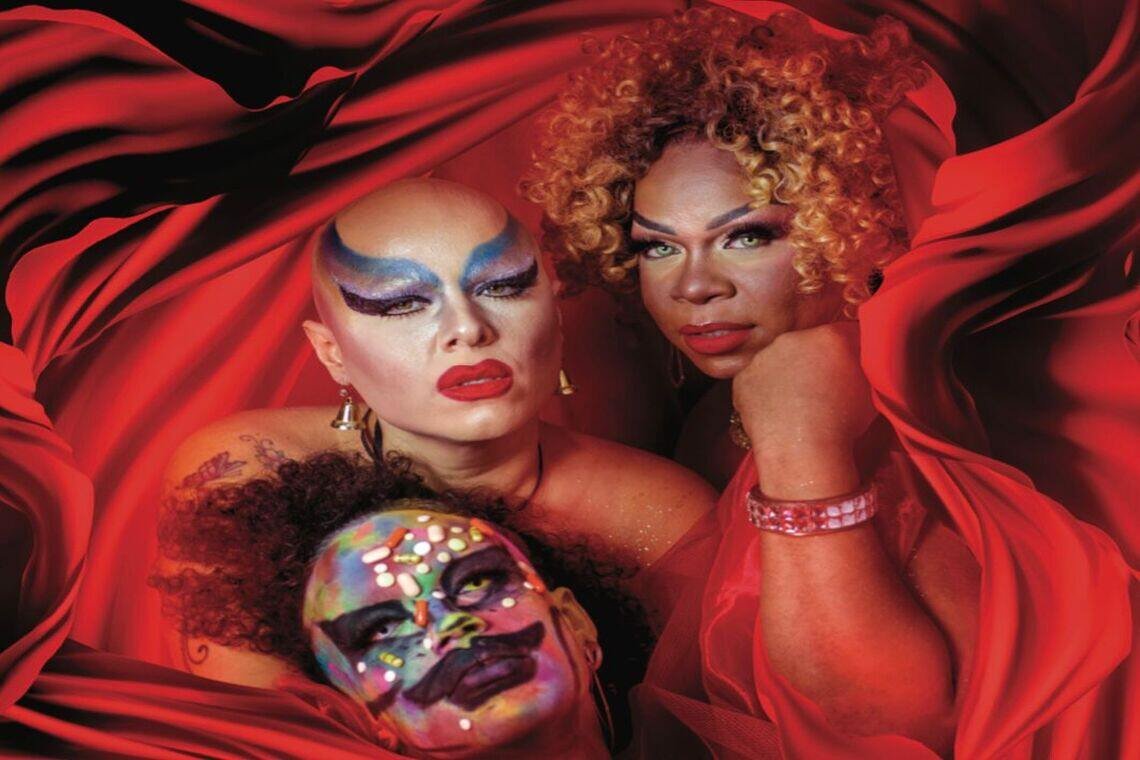 Parada LGBTQIAPN+ em Salvador destaca juventude e traz shows do Bloco das Montadas - 