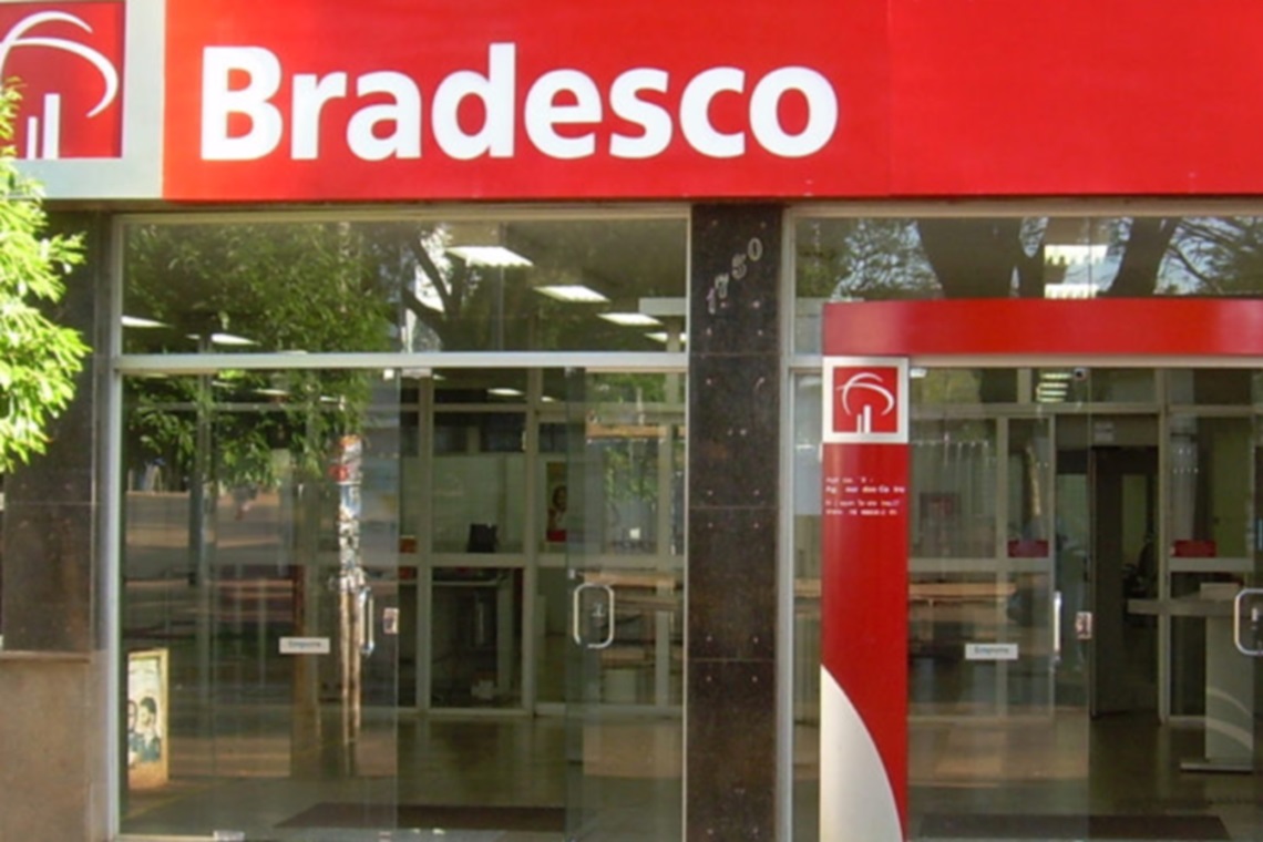 Justiça baiana condena Bradesco a indenizar cliente idosa vítima de golpe de quase R$ 80 mil - 