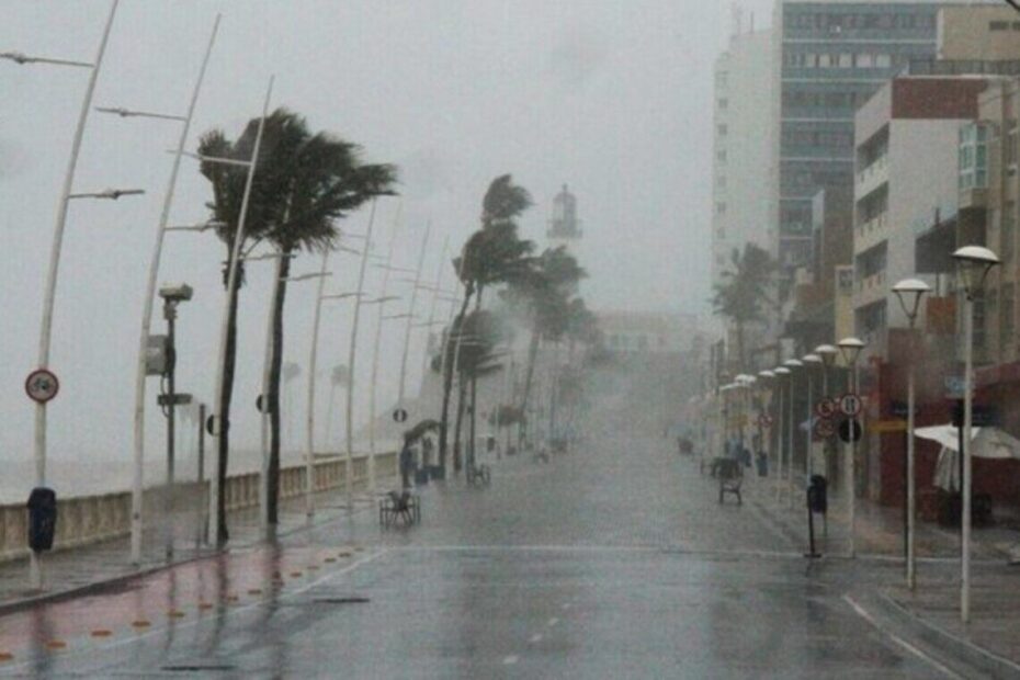 Codesal prevê semana com predominância de chuva em Salvador - 