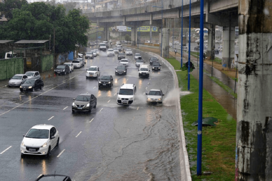 Chuvas causam deslizamentos de terra e outras ocorrências em Salvador - 