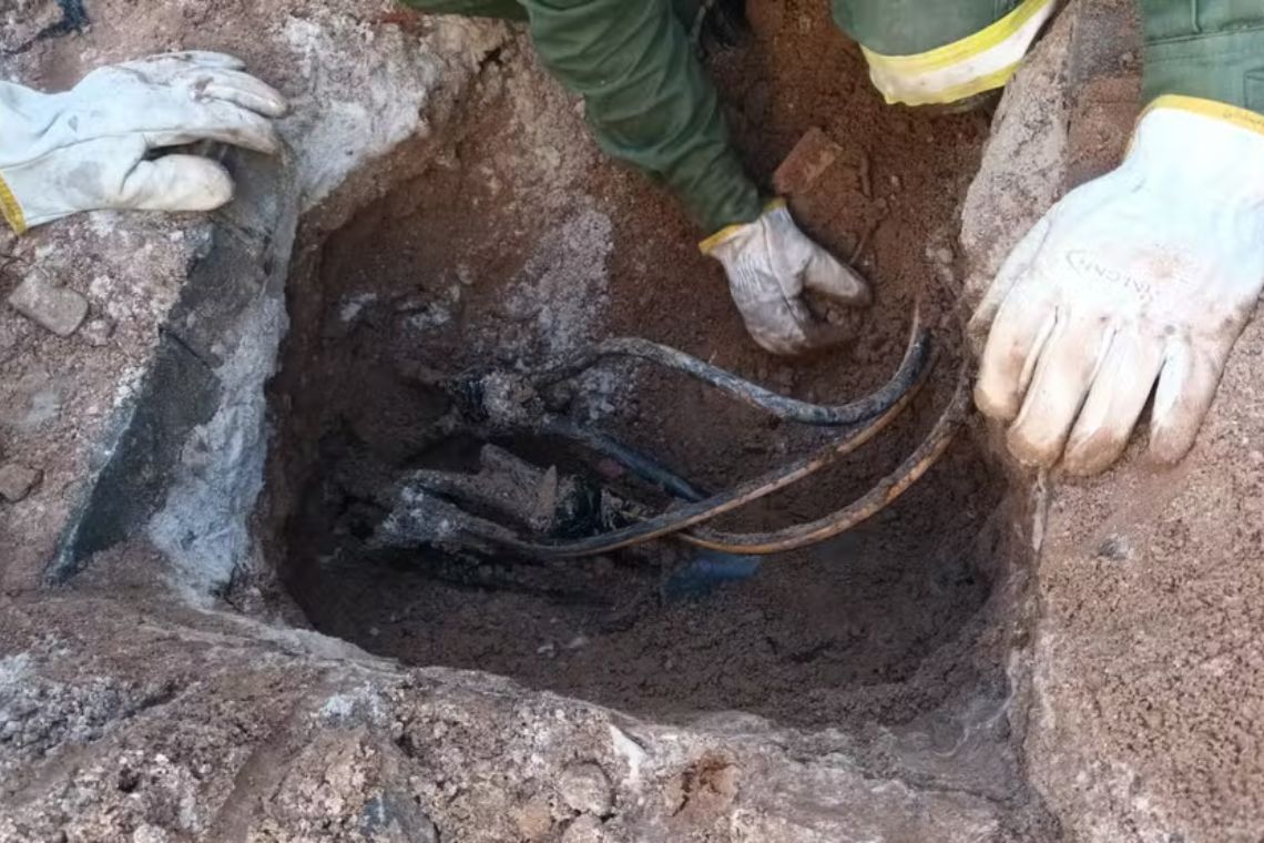 Coelba flagra furto de energia elétrica em restaurante de Itapuã - 