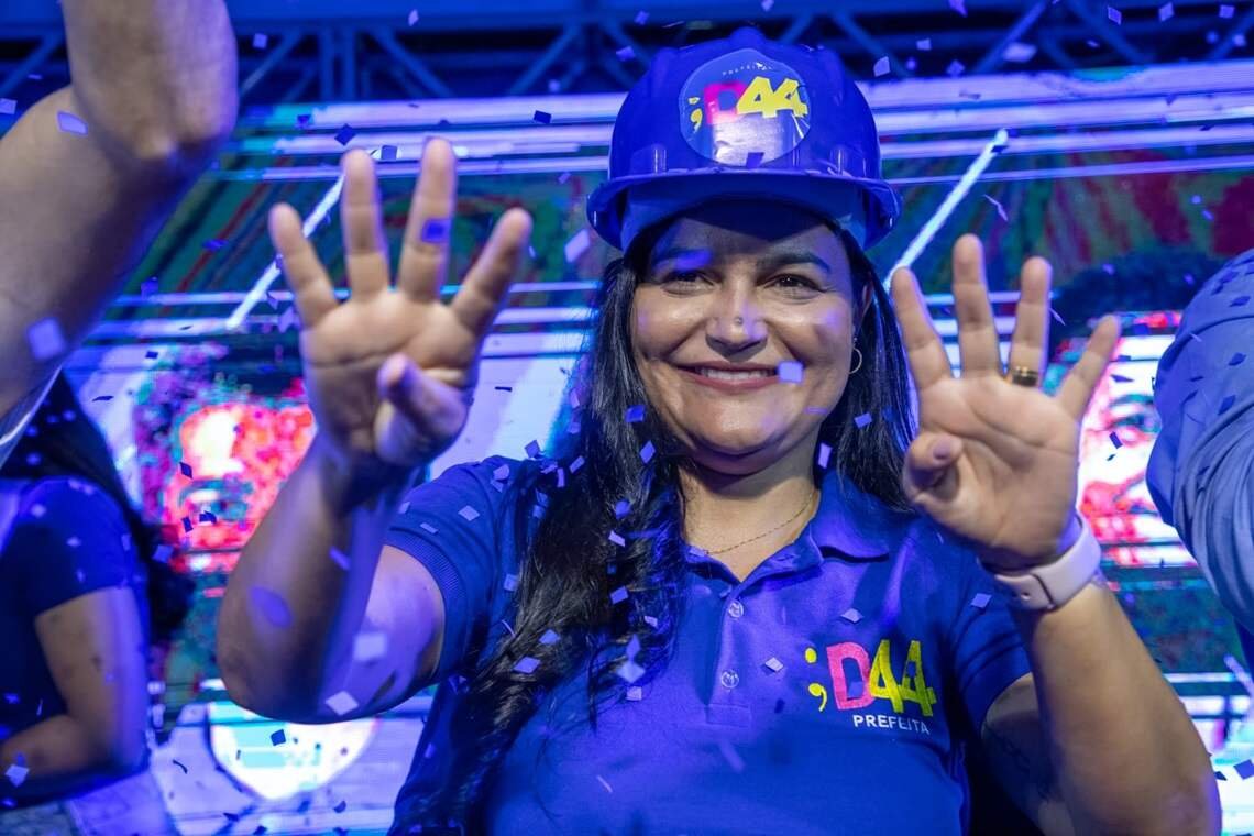 Débora Regis promete requalificação da orla de Lauro de Freitas e construção de Centro de Convenções - 