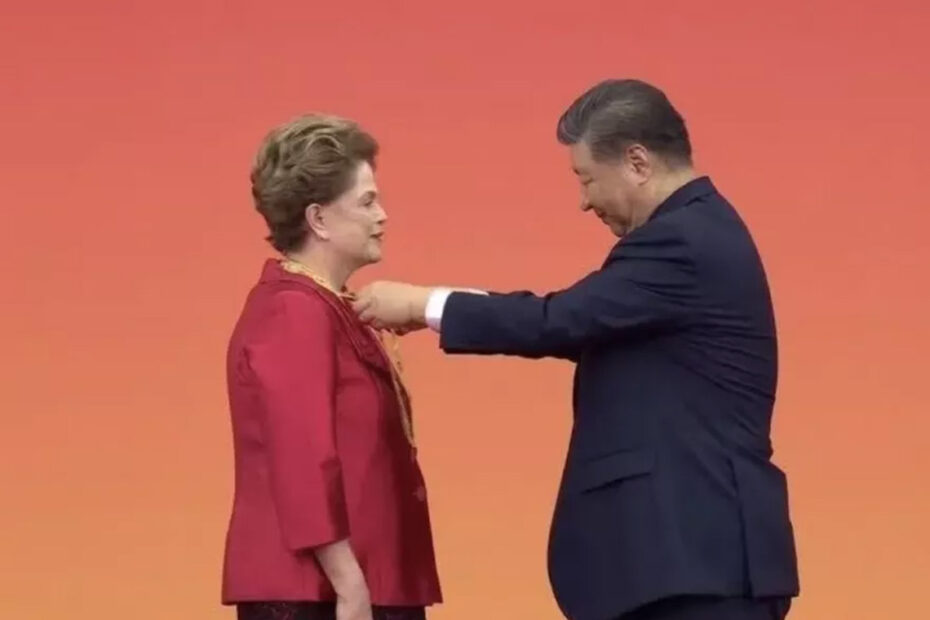 Dilma Rousseff recebe Medalha da Amizade, maior honraria estatal de Xi Jinping na China - 