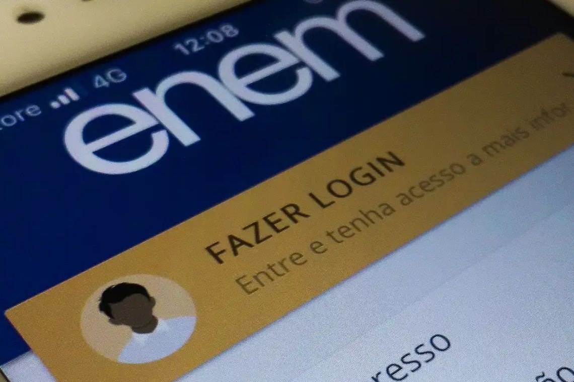 Estudantes da rede estadual terão transporte gratuito para Enem em Salvador e Lauro - 