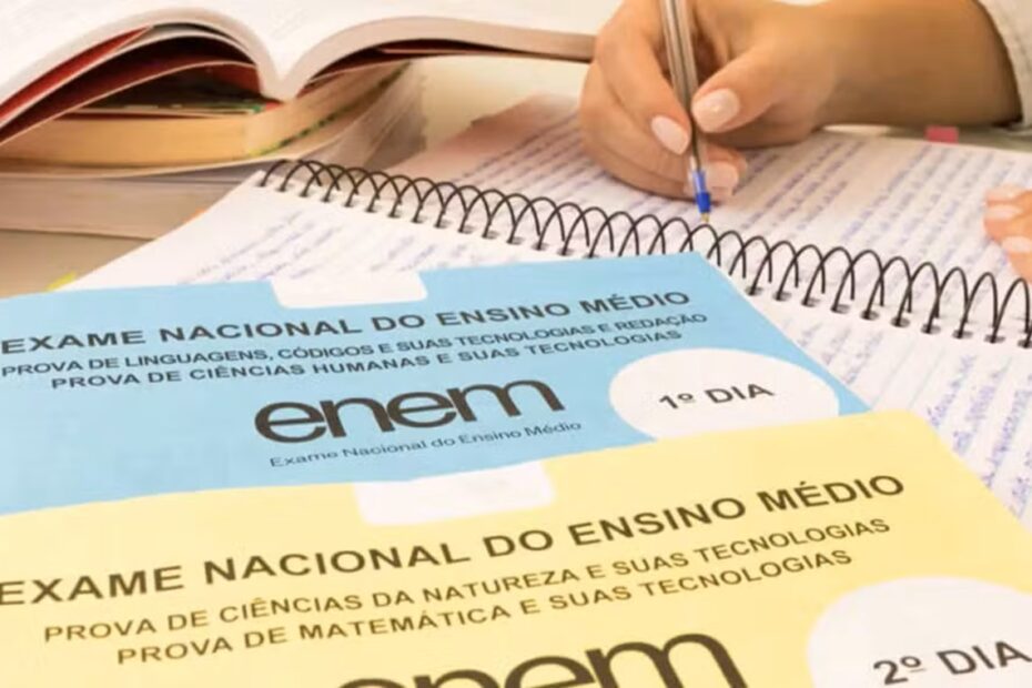 Professores avaliam 2º dia do Enem e pedem anulação de questão de física - 