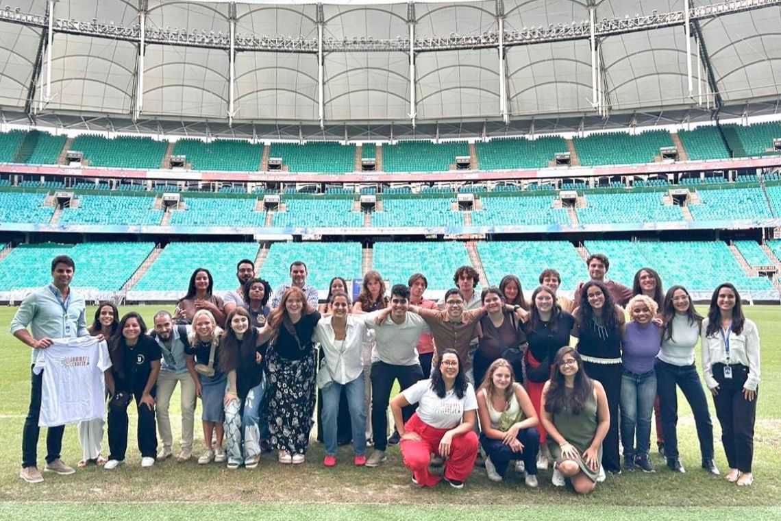 Estudantes da UFBA e da Universidade de Michigan assistem aula na Arena Fonte Nova - 