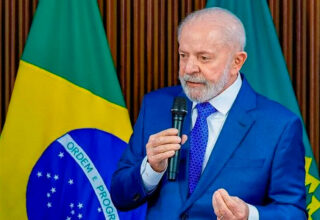 Lula manda indireta a Elon Musk e diz que soberania do Brasil não está à venda - 