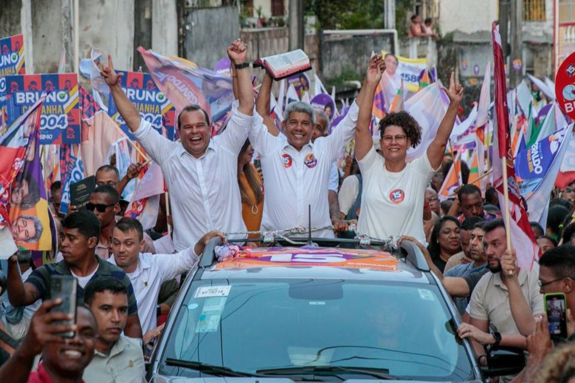 Em passeata com Jerônimo na Liberdade, Geraldo promete programa de Economia Popular caso seja eleito - 