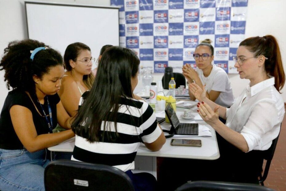 Heliópolis se prepara para retomada das atividades escolares após tragédia que matou quatro adolescentes - 