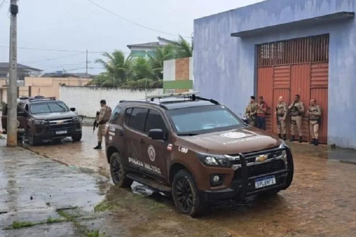 Condenado pelo homicídio da mulher na frente dos filhos é encontrado em bunker na Bahia - 