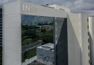 Polícia Federal desarticula esquema de roubo de dados do INSS - 