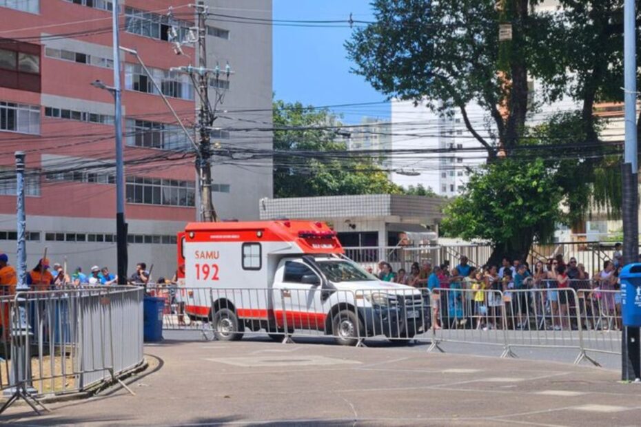 Idoso morre após passar mal durante desfile de 7 de Setembro em Salvador - 