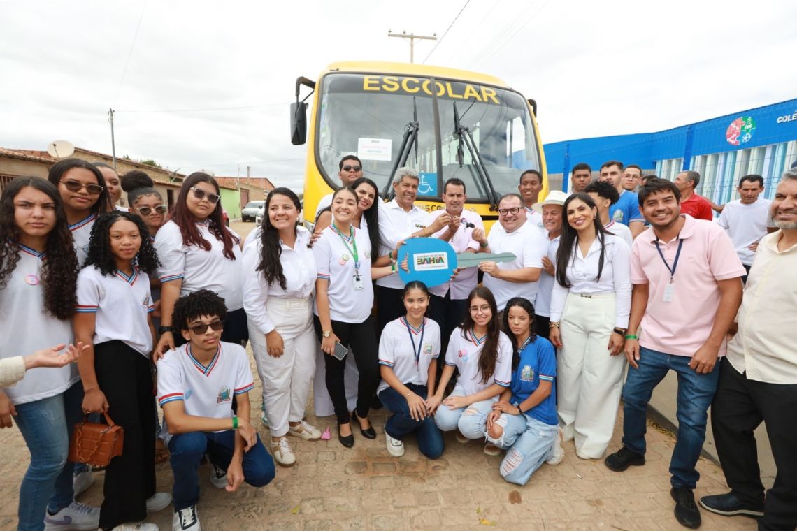 Com investimento de R$ 16 milhões, Jerônimo inaugura escola de tempo integral em Ibipeba - 