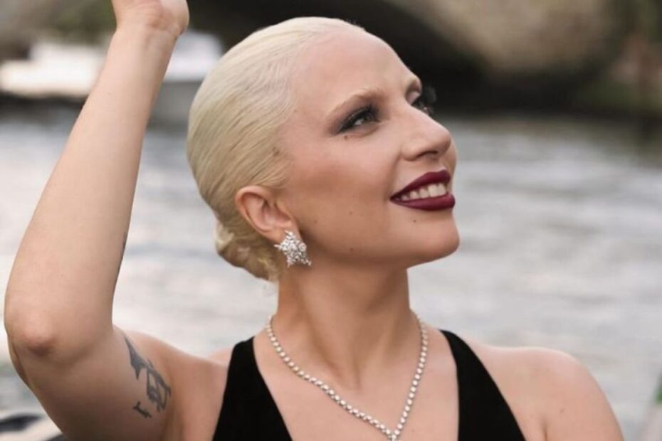 Lady Gaga relembra colegas que a  ridicularizavam na faculdade - 