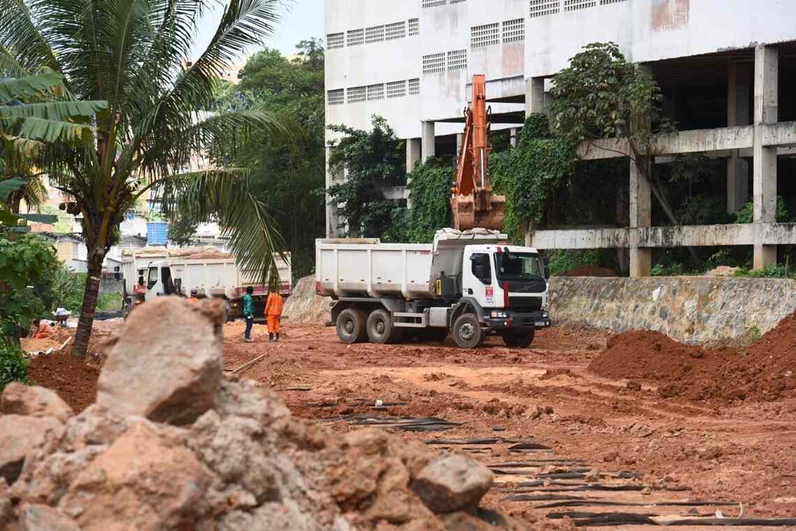 Ligação viária entre Vila Laura, Rótula do Abacaxi e Bonocô tem 65% de obras concluídas - 