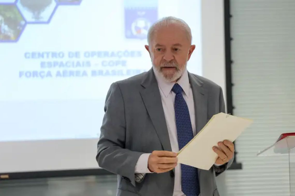 Lula recebe documento do fórum empresarial do G20 com 24 recomendações para debates - 