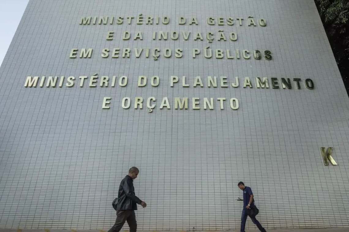 Governo federal marca nova reunião com servidores das agências reguladoras - 