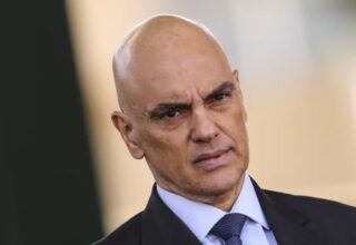 Moraes recusa pedido da CGU para acessar provas do inquérito das joias envolvendo Bolsonaro - 