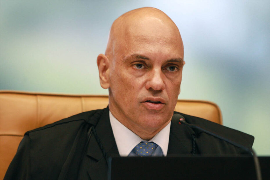 Alexandre de Moraes vota contra pedido da rede X para desbloquear perfil de Allan dos Santos - 