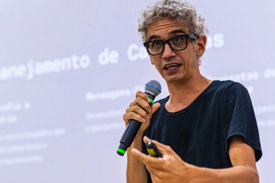 Candidato em SP, Pedro Markun explica como funciona a Lex, primeira Inteligência Artificial legislativa do mundo - 