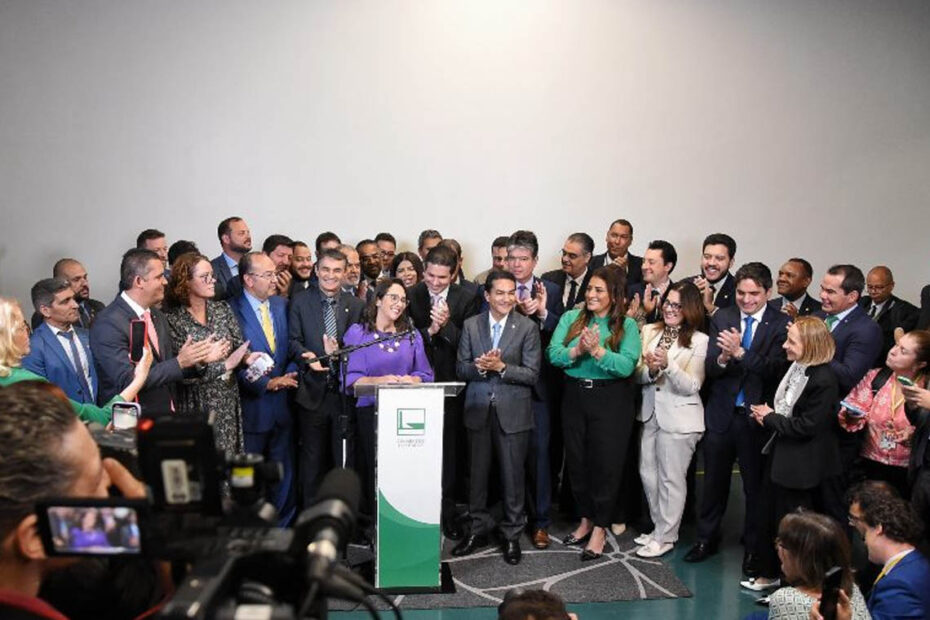 Podemos anuncia apoio a Hugo Motta na corrida pela presidência da Câmara; aliança soma 108 deputados - 