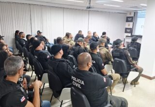 Três pessoas são presas em operação em Salvador - 