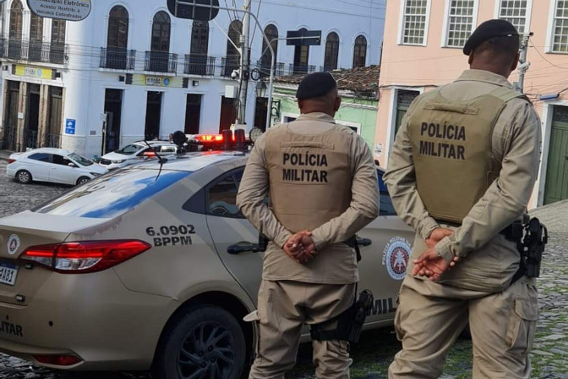 Mulher mantida em cárcere privado no Garcia é libertada pela Polícia Militar - 