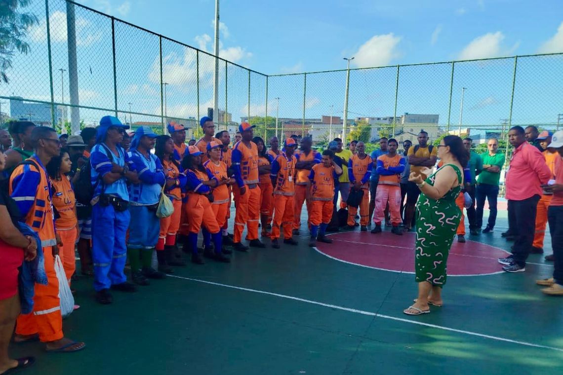 Prefeitura de Salvador informa suspensão de agentes de limpeza na Cidade Baixa - 