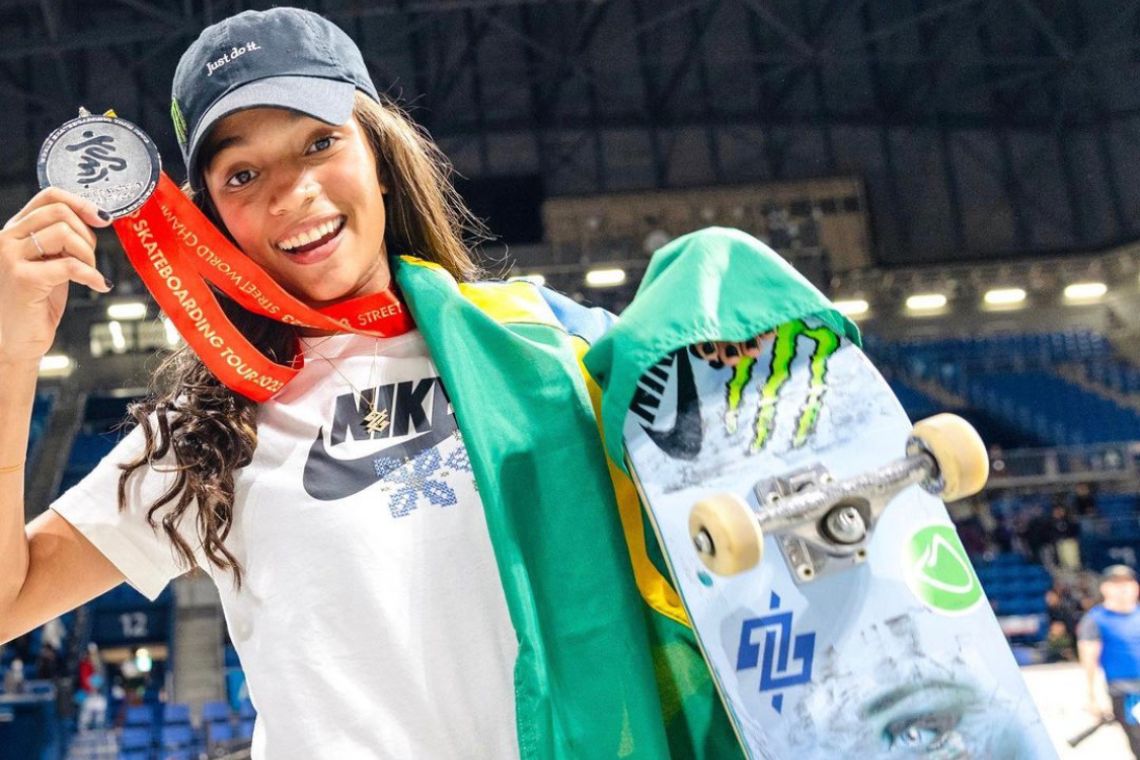 Rayssa Leal protesta após skatistas do Brasil serem esquecidos por ônibus em treino olímpico - 