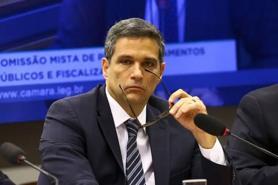 Falha no Pix gera críticas da esquerda ao presidente do Banco Central, Roberto Campos Neto - 