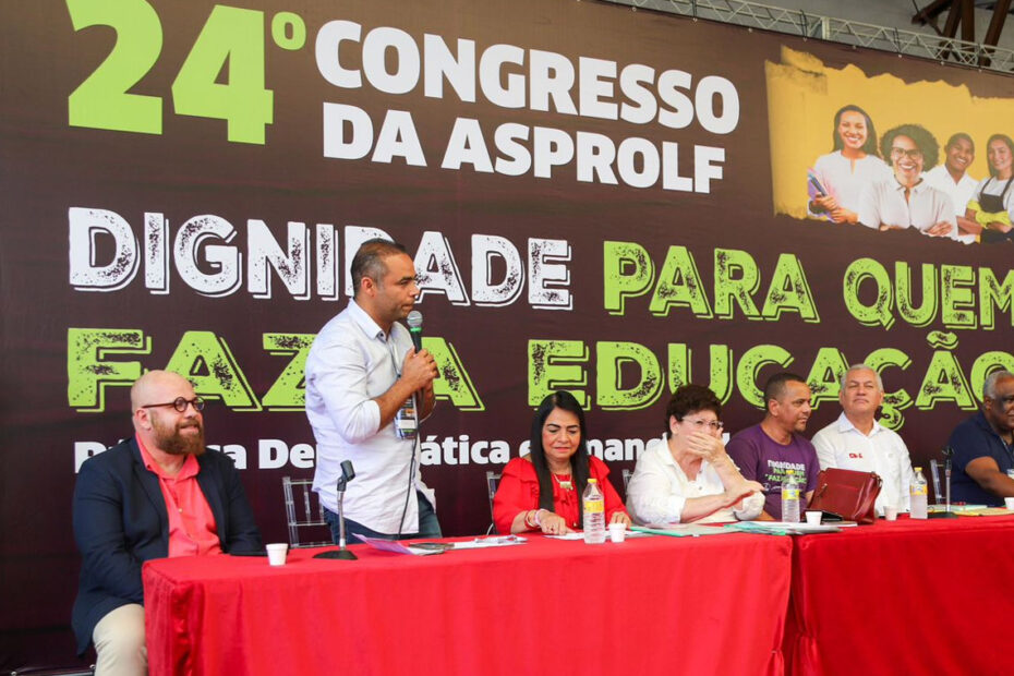 Rosalvo reafirma compromisso com a educação pública em Lauro: ‘desenvolvimento promissor da sociedade’ - 