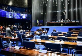 Senado Federal aprova projeto do Acredita em votação simbólica - 