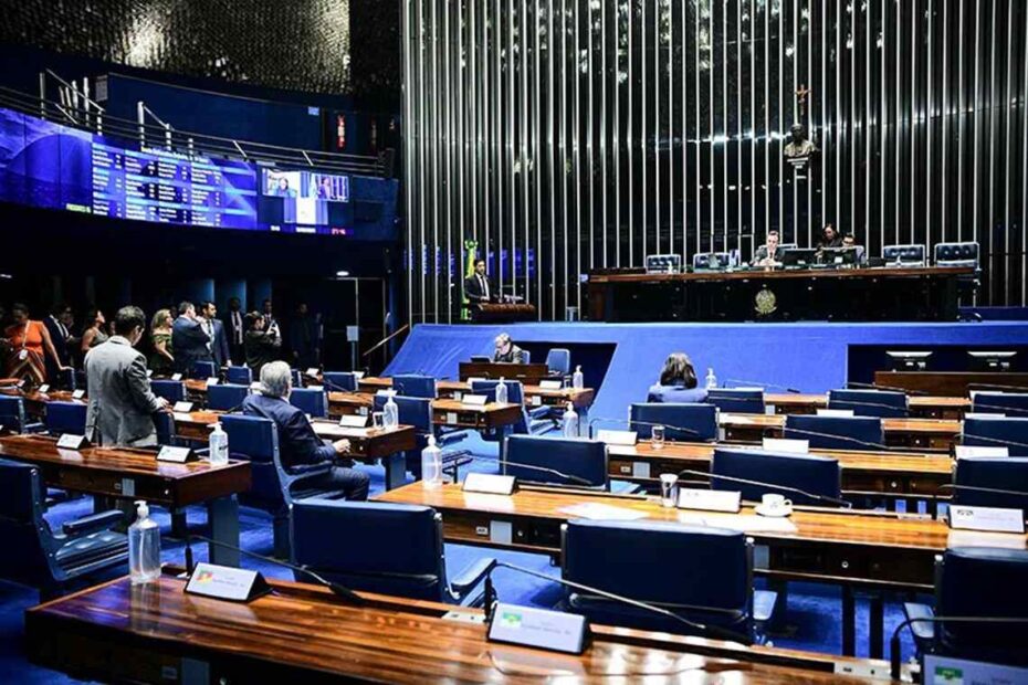 Senado Federal aprova projeto do Acredita em votação simbólica - 