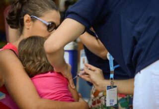 Estudo da CNM aponta desabastecimento de vacinas em 119 cidades baianas - 