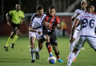 Vitória perde para Vasco por 1 a 0 e piora situação na zona de rebaixamento - 