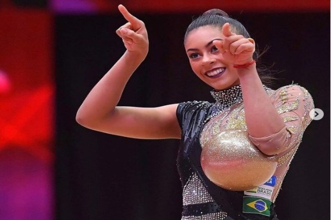 Bárbara Domingos se classifica para a final da ginástica rítmica - 