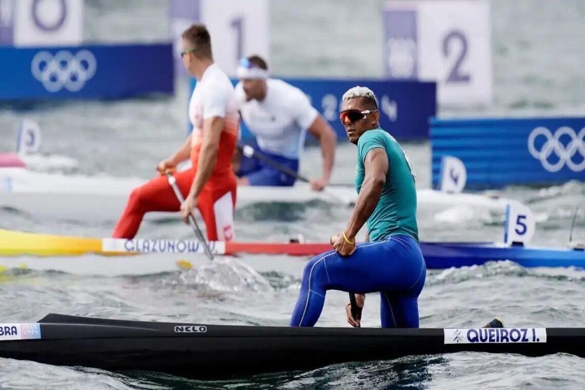 Isaquias Queiroz avança à final do C1 1000m em Paris com o terceiro melhor tempo - 